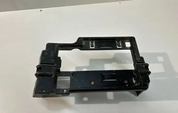 Volkswagen T-Cross Engine control unit holder 2Q0915345A