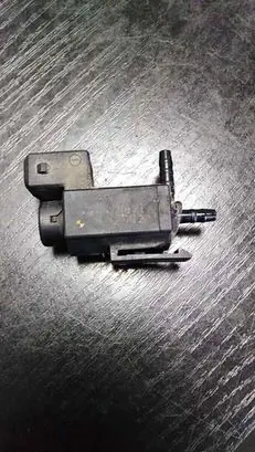 BMW 5 E60 E61 Turbo solenoid valve 72234100