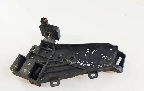 Infiniti M Y51 Headlight part 