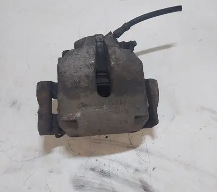 BMW 5 E39 Front brake caliper 6022296
