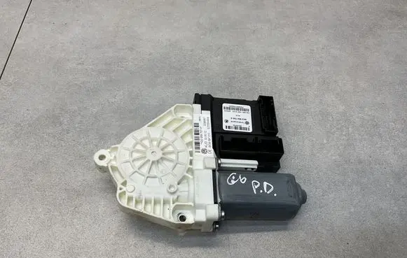 Volkswagen Golf VI Front door window regulator motor 1Q0959701H