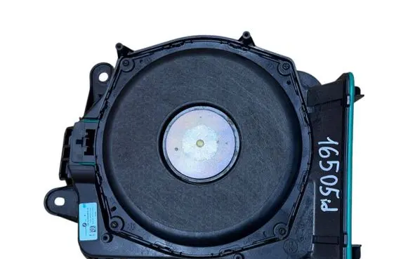 BMW 5 G30 G31 G38 Subwoofer speaker 65136800954 6800954 19252910