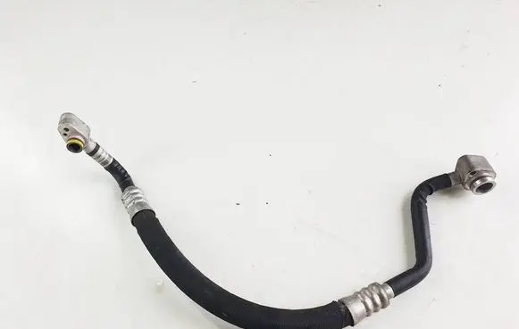 Air conditioning (A/C) pipe/hose