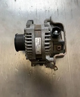 Honda CR-V Generator/alternator MS1042118280