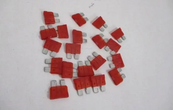 Peugeot 3008 II Fuse 650430