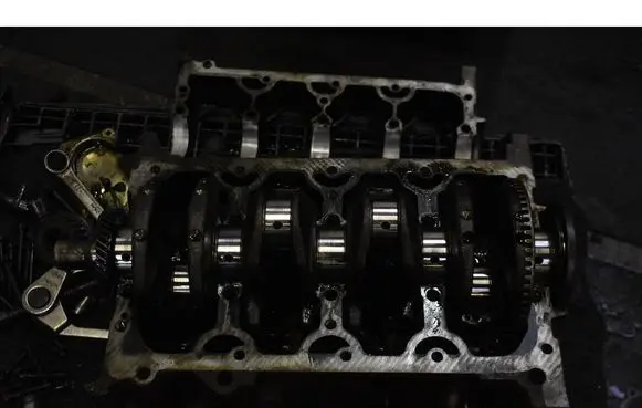 Hyundai Tucson JM Engine block D4EA