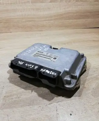 Chrysler Voyager Engine control unit/module ECU P04686870AA 0281010139