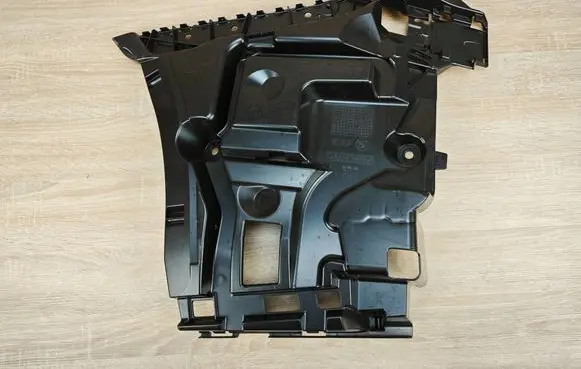 BMW 8 G16 Rear bumper mounting bracket 8075301