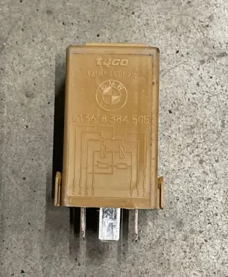 BMW 5 E60 E61 Window control relay 61368384505 3458 V23144B3001X15