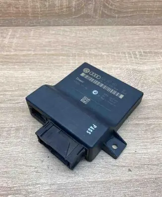 Audi A6 S6 C6 4F Gateway control module 4L0907468 4L0910468