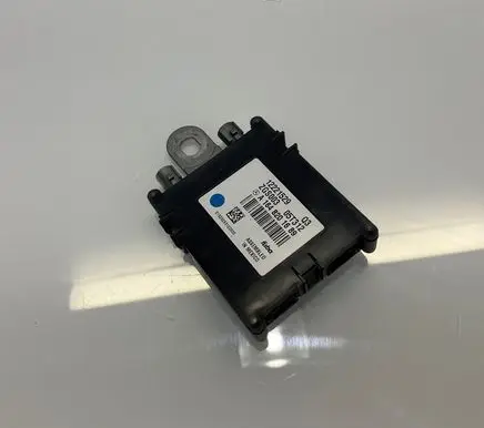 Mercedes-Benz ML AMG W164 Aerial antenna amplifier A1648201689 12221529 ZGS003