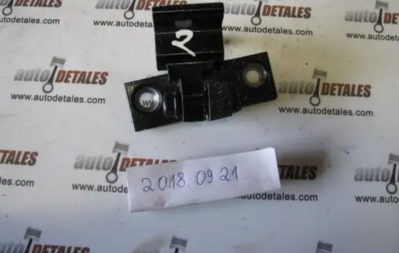 BMW 5 E60 E61 Rear door upper hinge 7068087