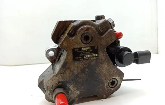BMW 3 E90 E91 Fuel injection high pressure pump 0445010045