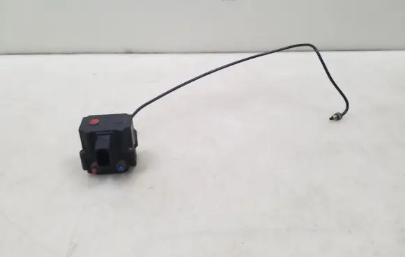 BMW 5 E60 E61 Air suspension control unit module (rear) 