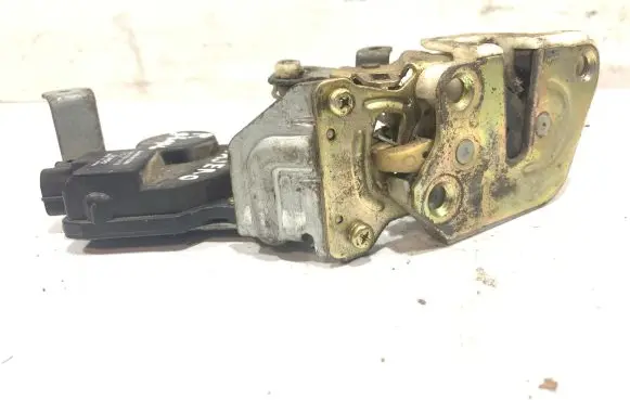 Mitsubishi Pajero Tailgate/trunk/boot lock/catch/latch MR462380 1015280470