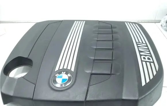 BMW 5 F10 F11 Engine cover (trim) 13717800575