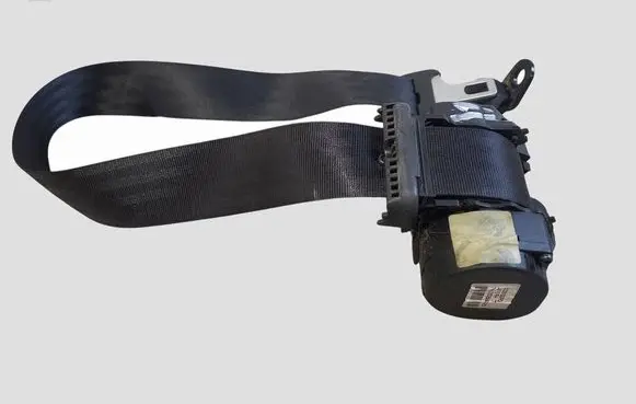 Volvo V50 Middle seatbelt (rear) 30615642