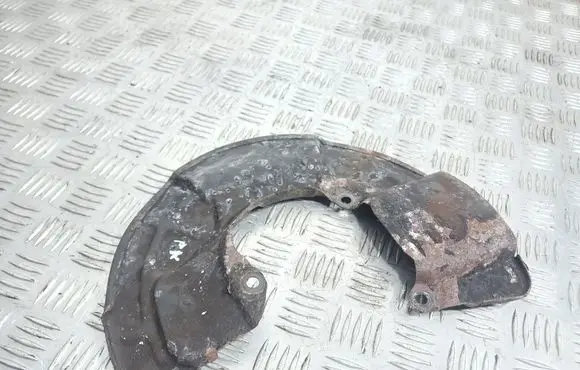 Volvo XC90 Front brake disc dust cover plate P30647992
