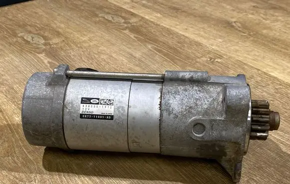 Land Rover Range Rover Velar Starter motor GX7311001AD 4380001972