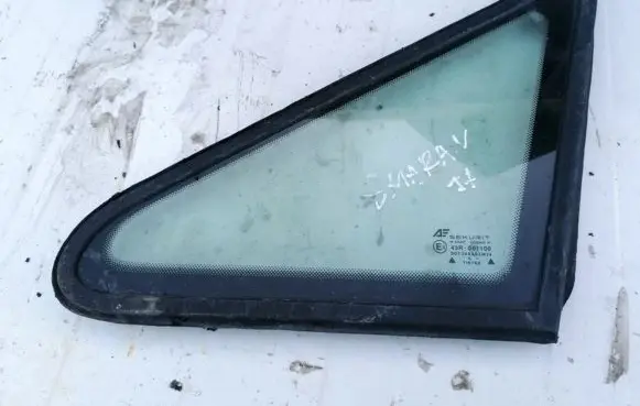 Volkswagen Sharan Front triangle window/glass 
