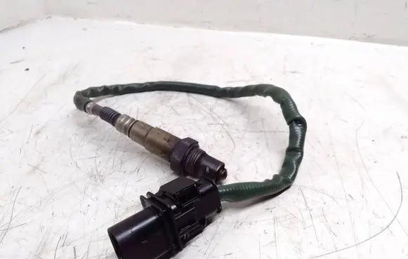 Mercedes-Benz CLS C219 Lambda probe sensor 0035427018 0258017016