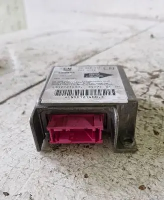 Opel Corsa C Airbag control unit/module 90483545 LNS0121400 5WK4114