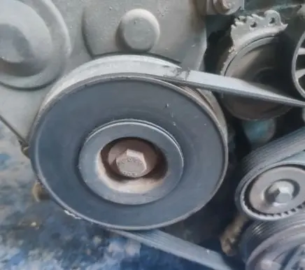 Peugeot 607 Crankshaft pulley