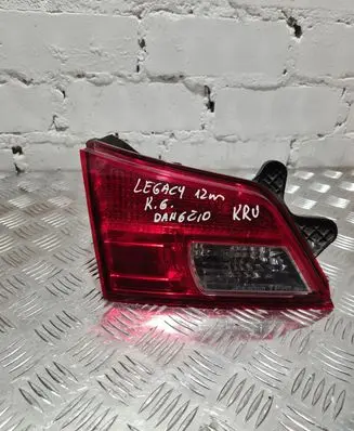 Subaru Legacy Tailgate rear/tail lights