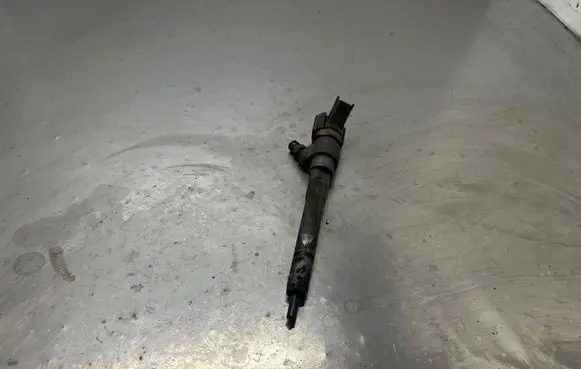 Fuel injector