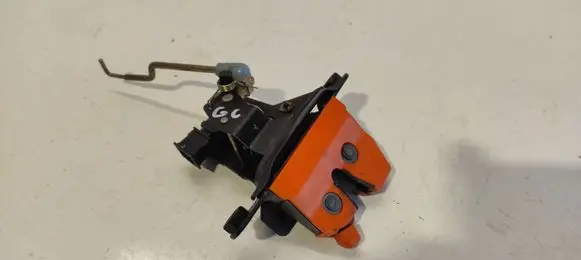 Skoda Octavia Mk1 (1U) Tailgate/trunk/boot lock/catch/latch 1U6827501C