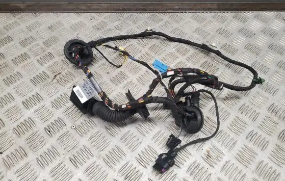 Audi A3 S3 8V Front door wiring loom 8V4971030D