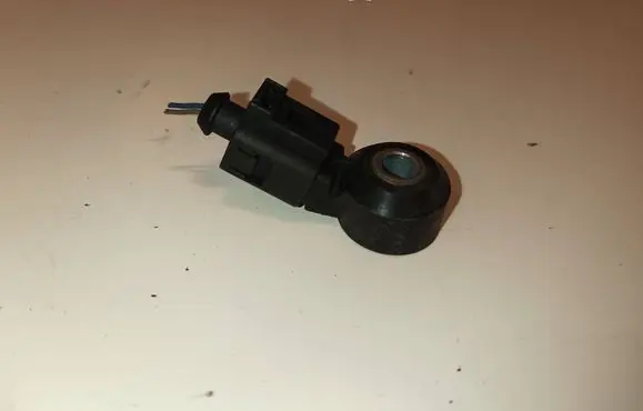Skoda Fabia Mk1 (6Y) Detonation knock sensor 030905377C