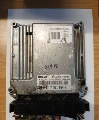 BMW 3 E90 E91 Engine control unit/module 7561834 0261201159