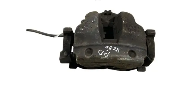 Volvo XC90 Front brake caliper 31381549