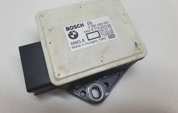 BMW 5 E60 E61 ESP acceleration yaw rate sensor 6774602 3452677460202