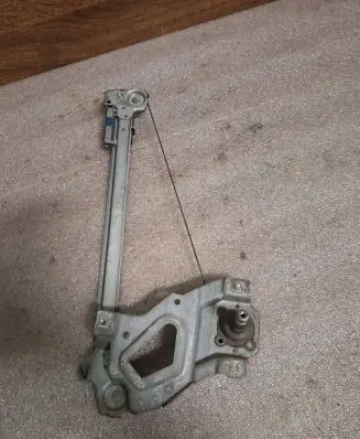 Audi 80 90 S2 B4 Rear door manual window regulator 893839399