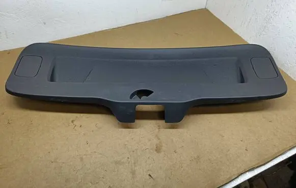 Volkswagen PASSAT B7 USA Tailgate trim 561867605B 561867605