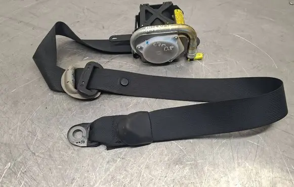 Toyota Avensis T250 Front seatbelt 7321005051 TEAF2EF050P