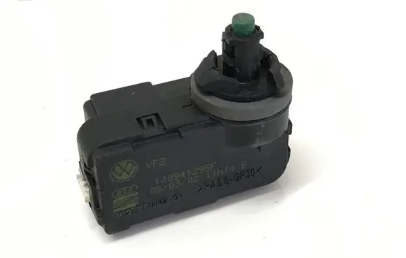Volkswagen Golf IV Headlight level adjustment motor 1J0941295F