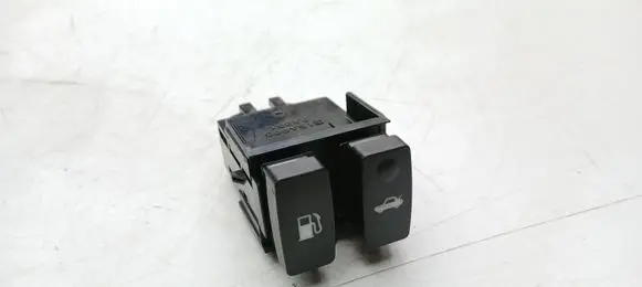 Lexus IS 220D-250-350 Fuel tank opening switch 8484033080
