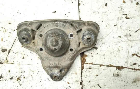 Audi A4 S4 B5 8D Coil spring mount 8D0412383E