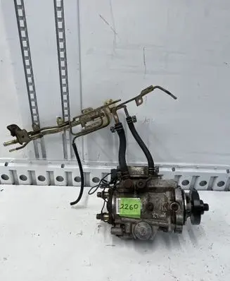 Nissan Almera N16 Fuel injection high pressure pump 0470504012 1093412051 167005M321