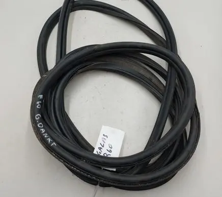 Loading door rubber seal (on body)