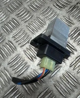 KIA Sorento Heater blower motor/fan resistor 