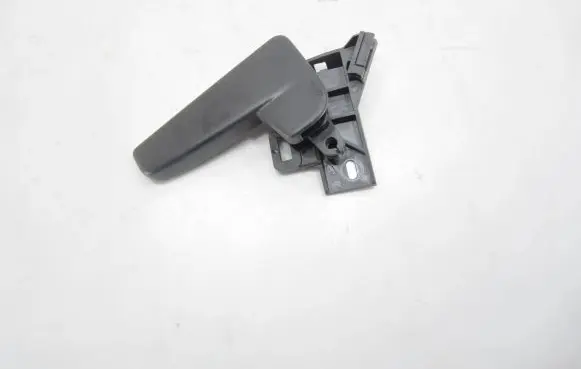 Engine bonnet (hood) release handle