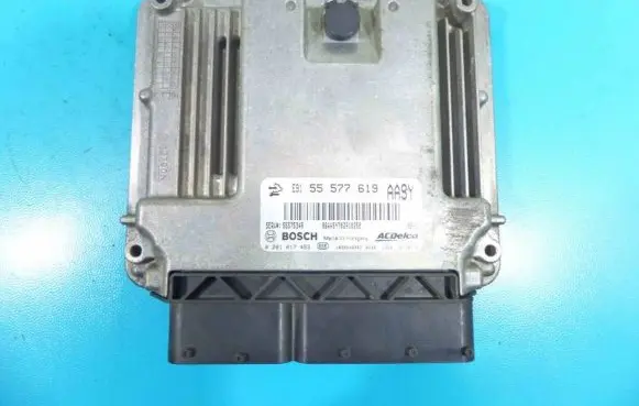 Opel Insignia A Engine control unit/module ECU 0281017453 IMPRK1197271