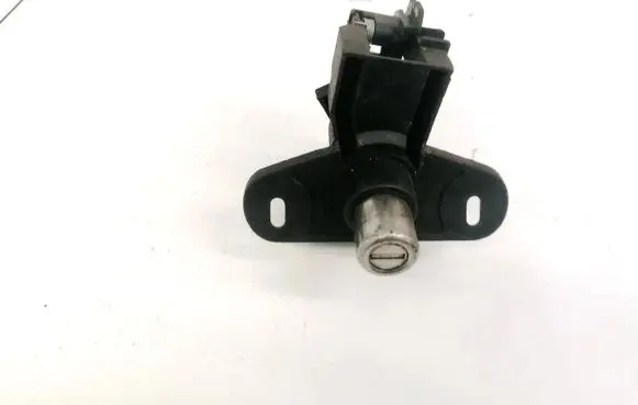 Opel Astra F Tailgate exterior lock GM770
