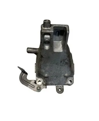 Engine mounting bracket