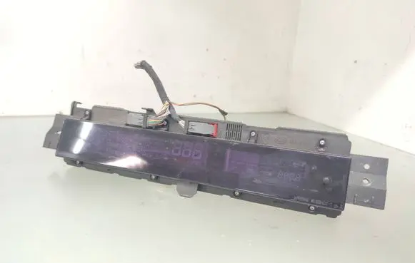 Renault Espace - Grand espace IV Speedometer (instrument cluster) 8200322053 NS00190789 P8200322053