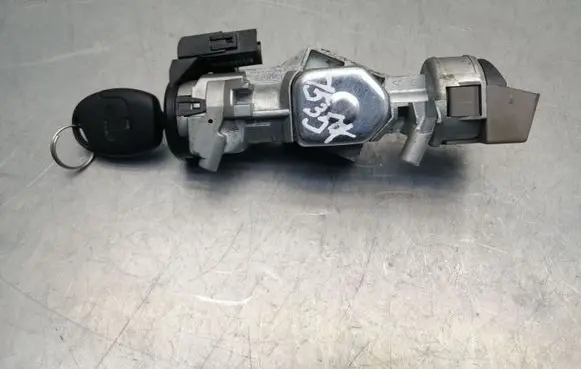Ford Focus Ignition lock 3M513F880AC
